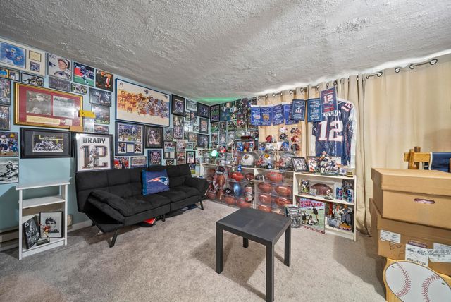 30 Spring Cove Road, Nashua, NH 03062