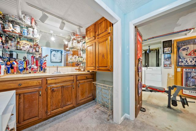 30 Spring Cove Road, Nashua, NH 03062