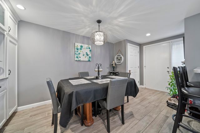 30 Spring Cove Road, Nashua, NH 03062