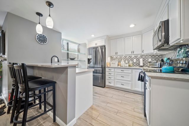 30 Spring Cove Road, Nashua, NH 03062