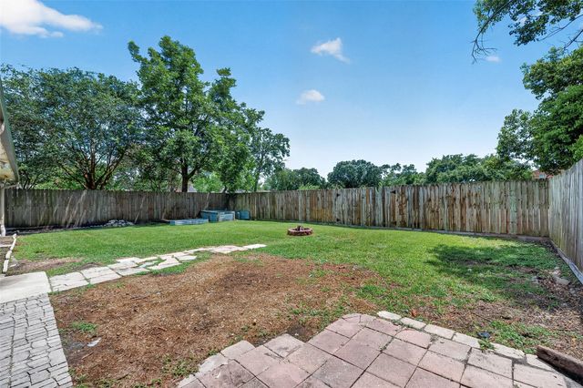 15702 La Cabana Drive, Houston, TX 77062
