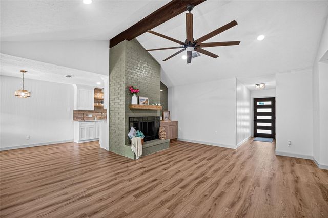 15702 La Cabana Drive, Houston, TX 77062