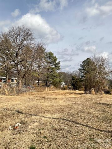 293 S Pea Ridge Road, Mooresboro, NC 28114