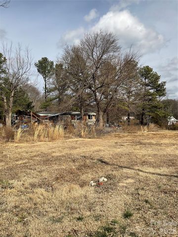 293 S Pea Ridge Road, Mooresboro, NC 28114
