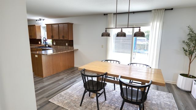 7214 Sandyridge Place, Fort Wayne, IN 46835