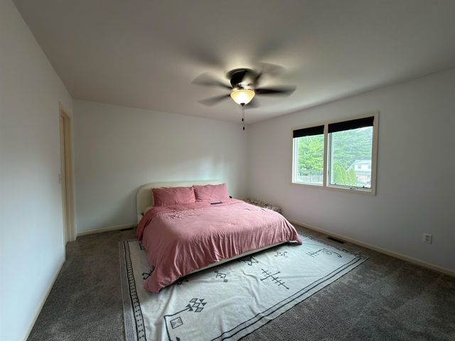 7214 Sandyridge Place, Fort Wayne, IN 46835