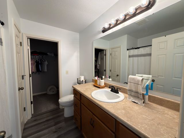 7214 Sandyridge Place, Fort Wayne, IN 46835
