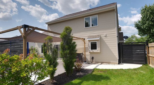 7214 Sandyridge Place, Fort Wayne, IN 46835