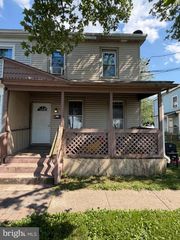1002 W FRONT ST, Florence, NJ 08518
