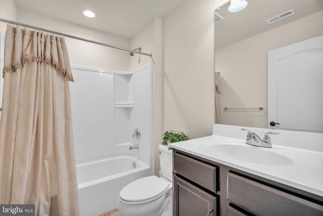 75 LANGPORT DR, Medford, NJ 08055