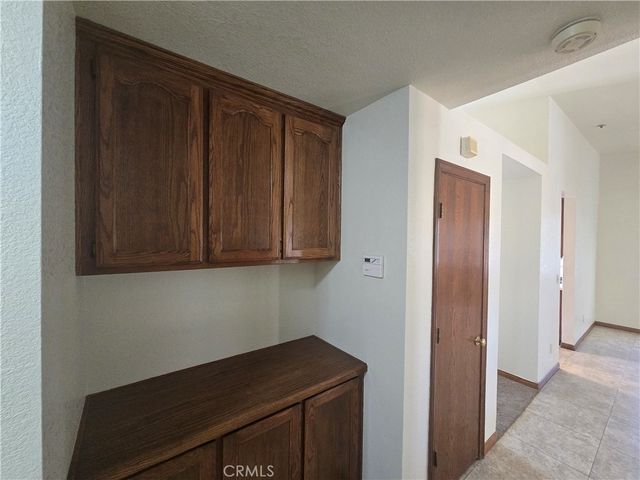7057 W Avenue H, Lancaster, CA 93536