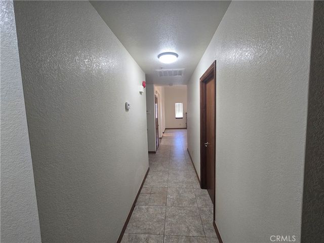 7057 W Avenue H, Lancaster, CA 93536