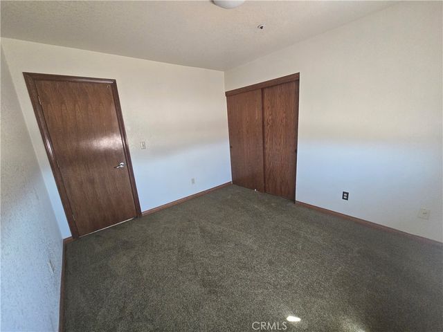 7057 W Avenue H, Lancaster, CA 93536