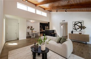 20134 Leadwell 307, Winnetka, CA 91306