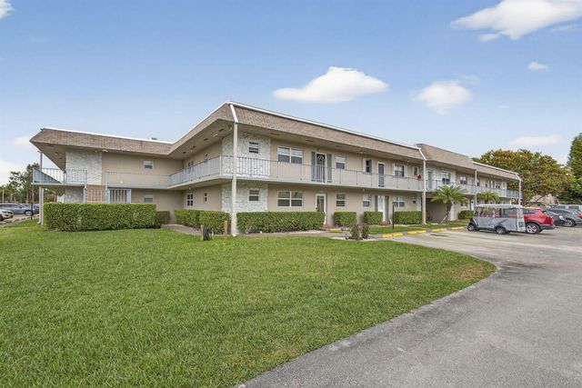 202 Oxford 200, West Palm Beach, FL 33417