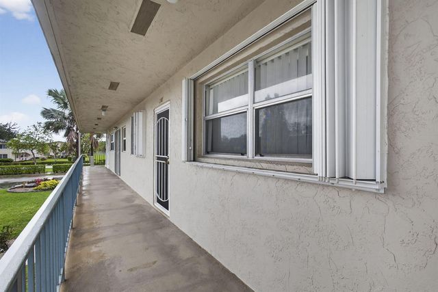 202 Oxford 200, West Palm Beach, FL 33417