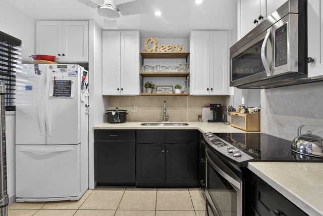 202 Oxford 200, West Palm Beach, FL 33417
