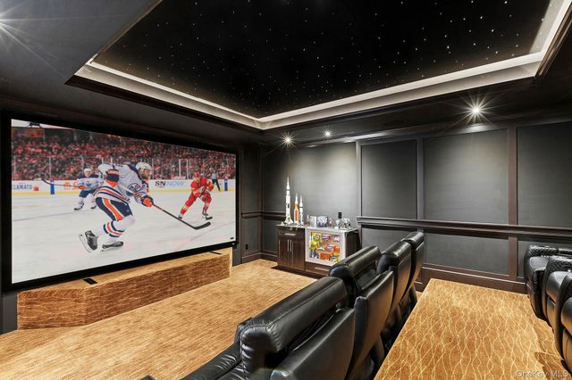 4 Heatherwood Lane, Quogue, NY 11959