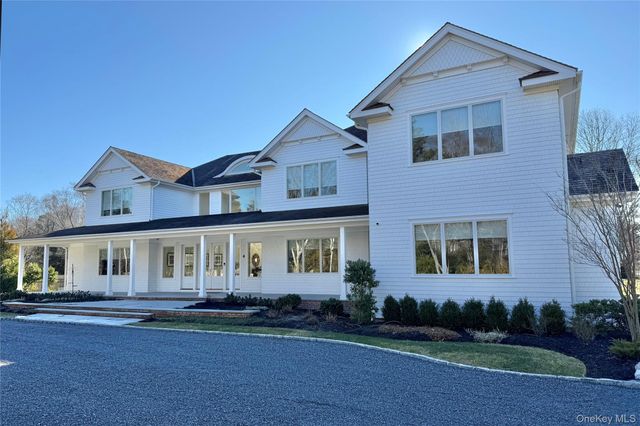 4 Heatherwood Lane, Quogue, NY 11959