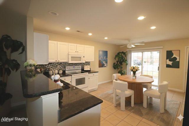 11230 Avocet Lane 102, Raleigh, NC 27617