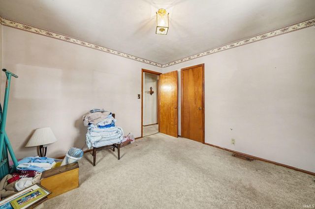 3924 Sheridan Plaza, South Bend, IN 46628