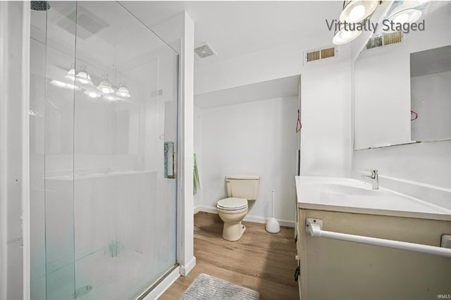 3924 Sheridan Plaza, South Bend, IN 46628