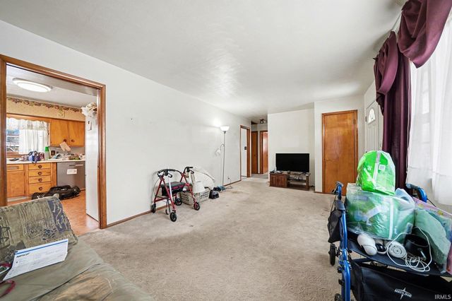 3924 Sheridan Plaza, South Bend, IN 46628