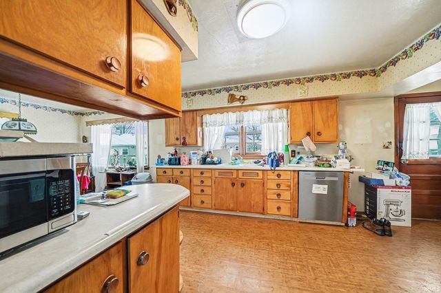 3924 Sheridan Plaza, South Bend, IN 46628