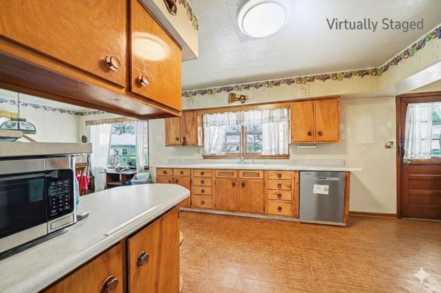 3924 Sheridan Plaza, South Bend, IN 46628