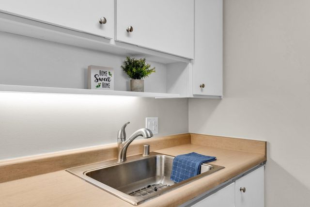 470 N Civic Dr 105, Walnut Creek, CA 94596