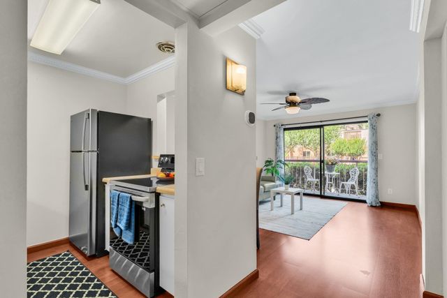 470 N Civic Dr 105, Walnut Creek, CA 94596