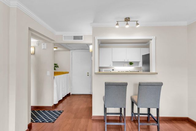 470 N Civic Dr 105, Walnut Creek, CA 94596