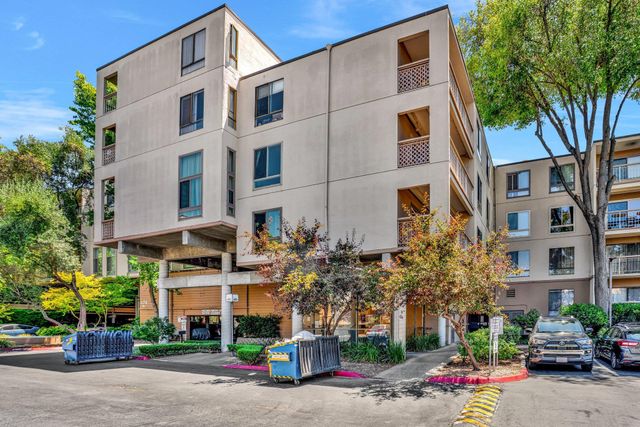 470 N Civic Dr 105, Walnut Creek, CA 94596