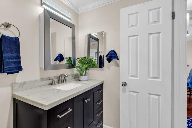 470 N Civic Dr 105, Walnut Creek, CA 94596