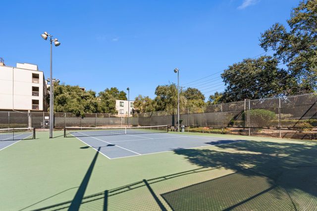 470 N Civic Dr 105, Walnut Creek, CA 94596