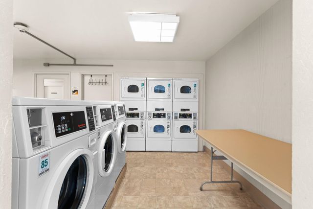 470 N Civic Dr 105, Walnut Creek, CA 94596