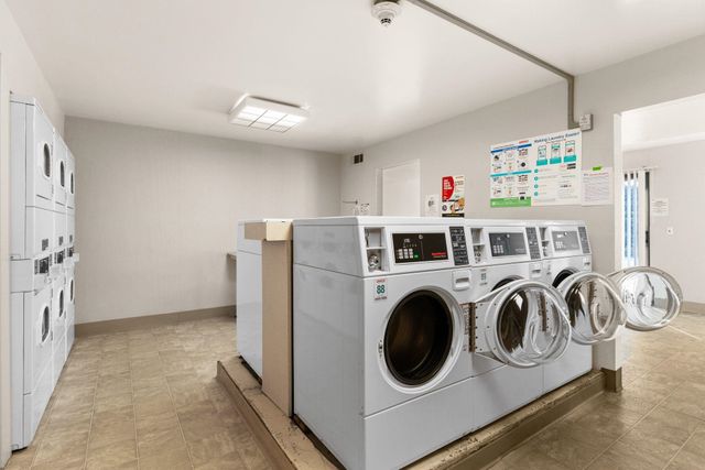 470 N Civic Dr 105, Walnut Creek, CA 94596