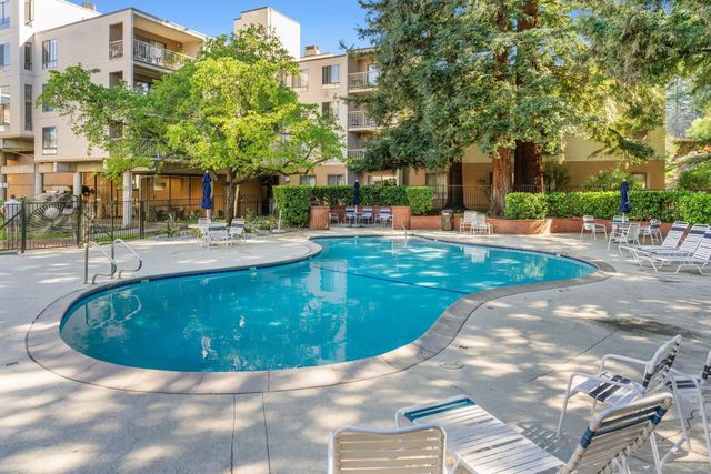 470 N Civic Dr 105, Walnut Creek, CA 94596