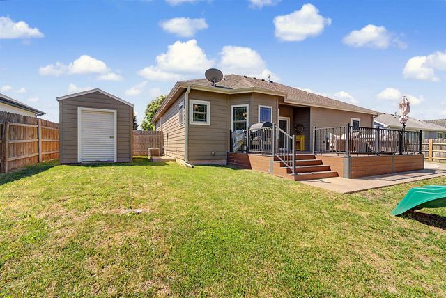 639 Rittgers Ln, Salina, KS 67401