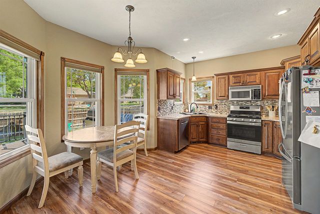 639 Rittgers Ln, Salina, KS 67401