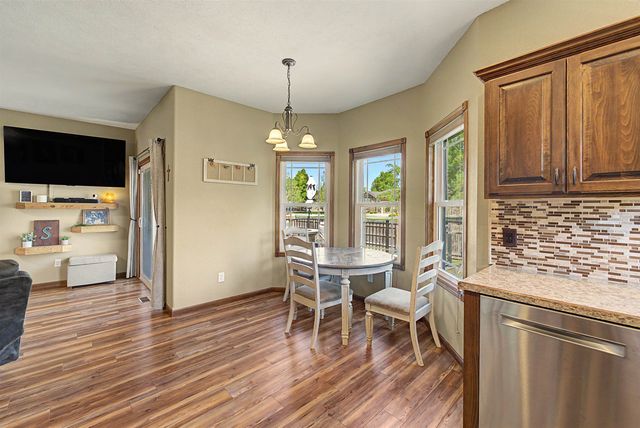 639 Rittgers Ln, Salina, KS 67401