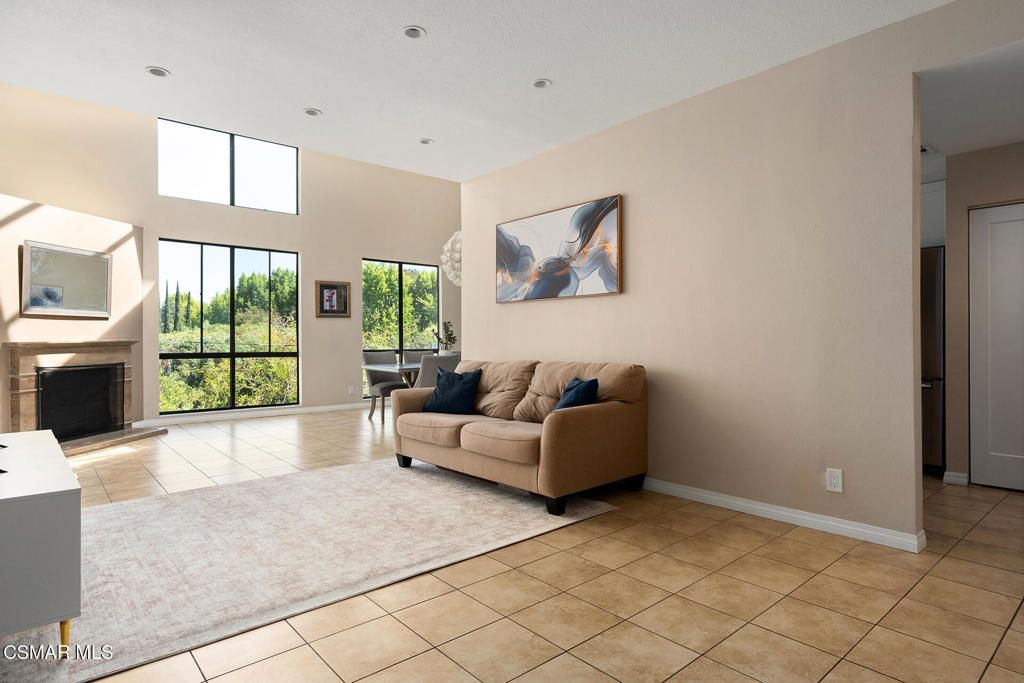 13331 Moorpark Street 328, Sherman Oaks, CA 91423 — photo 4