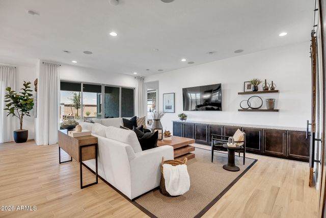 774 W PELICAN Drive, Queen Creek, AZ 85140