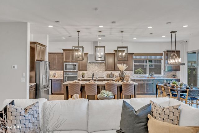 774 W PELICAN Drive, Queen Creek, AZ 85140