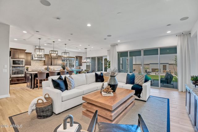 774 W PELICAN Drive, Queen Creek, AZ 85140