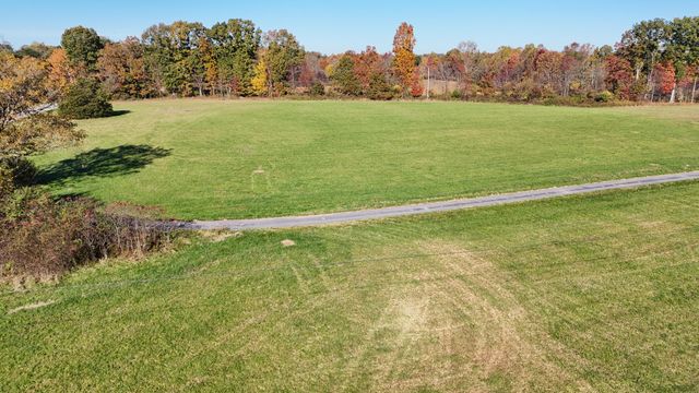 25 Dean Hundley Road, East Bernstadt, KY 40729