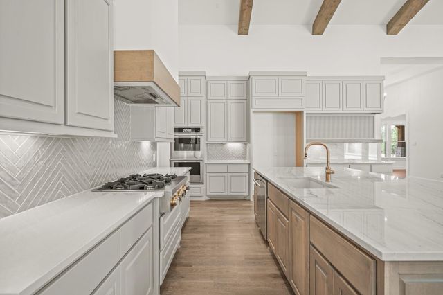 7738 Dog Wood Acres Drive, Montgomery, TX 77316