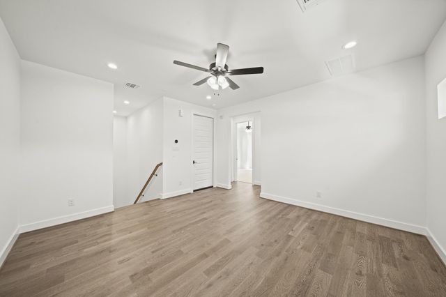 7738 Dog Wood Acres Drive, Montgomery, TX 77316