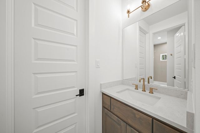 7738 Dog Wood Acres Drive, Montgomery, TX 77316