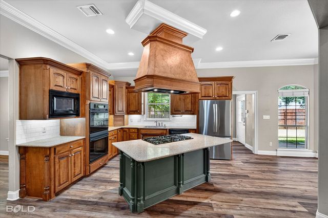 205 Old Palmetto Road, Benton, LA 71006